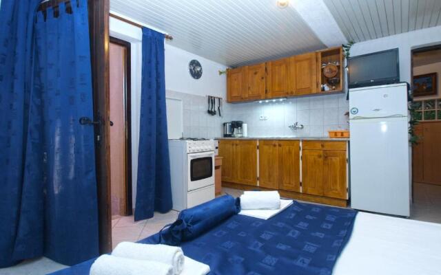 Apartment Lovre 1605