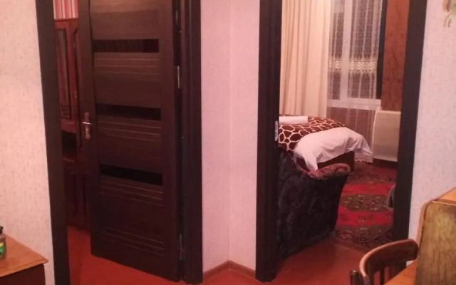 Nikoloz Guesthouse