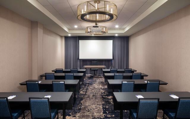 Hampton Inn Boston Seaport District
