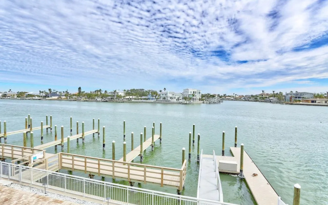 Oceana 204 East