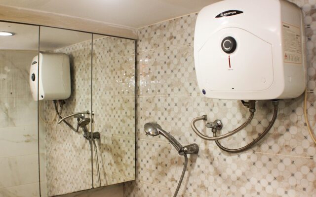 Strategic And Simply 2Br At Bassura City Apartment