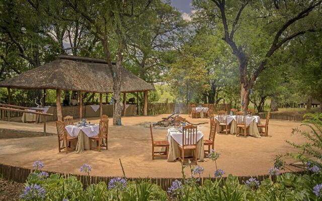 Chisomo Safari Lodge