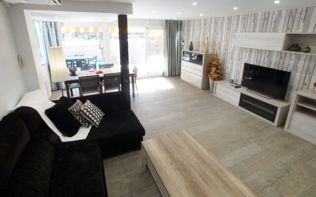 Mayflower Be my Guest Castelldefels