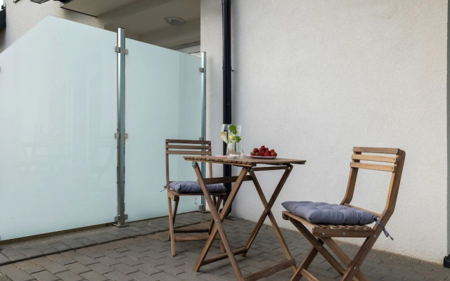Bright Studio in Darlowo by Renters