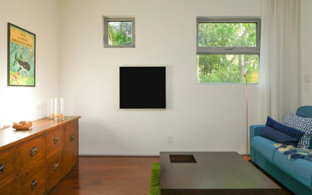 Miami Regatta House