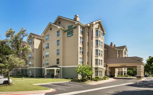 Homewood Suites by Hilton Austin-South/Airport