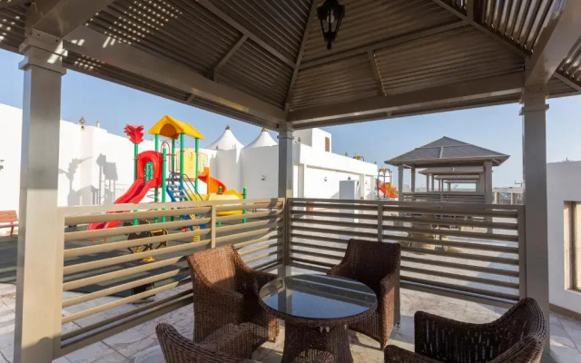 Sand Beach Suites(Families only)