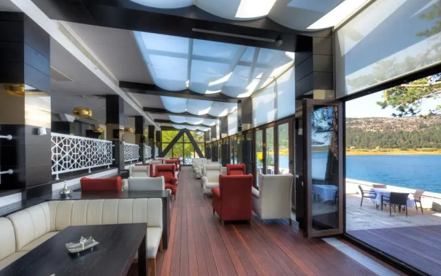 Taksim International Abant Köşk Hotel