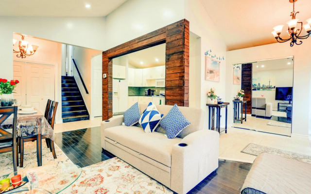 Tranquil & Cozy 30 min to Toronto ~ Backyard ~ Pkg