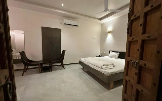 Hotel Surbhi