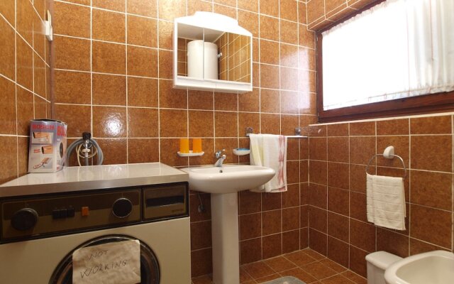 Apartment 1586