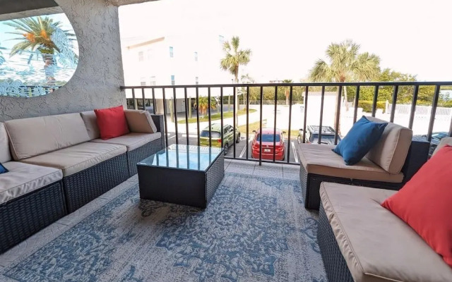 Sea Club #39 - Seaside Serenity