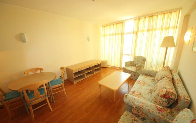 Menada Oasis Resort Apartments