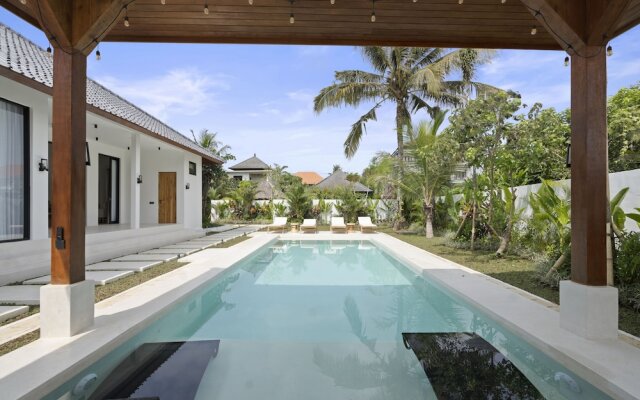 Marbella Villa by Betterplace