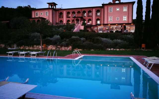 Saturnia Tuscany Hotel
