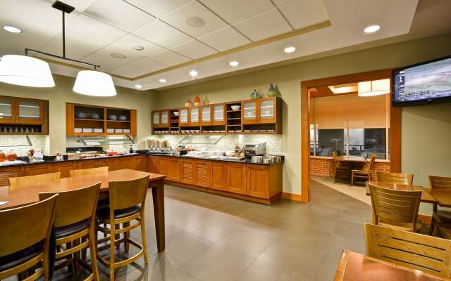 Hyatt Place Chicago/Naperville/Warrenville