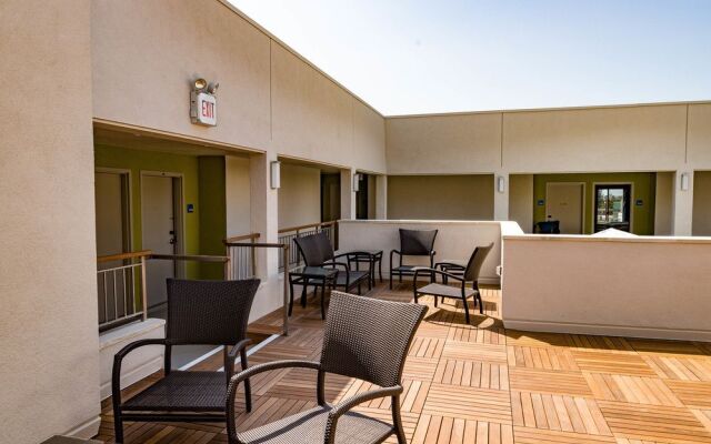 Holiday Inn Express West Los Angeles-Santa Monica