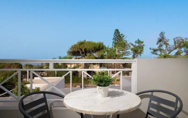 Mylos Apartments