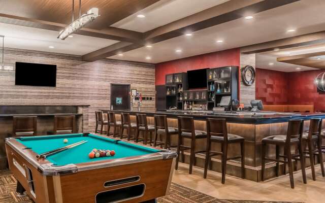 Ramada by Wyndham Grand Forks