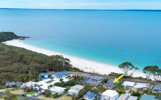 Chinamans at Hyams Beach 4pm Check Out Sundays