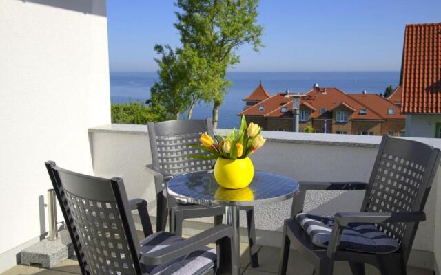 Haus Ostseeblick 1 FeWo Mee h rblick Dachterrasse, Meerblick