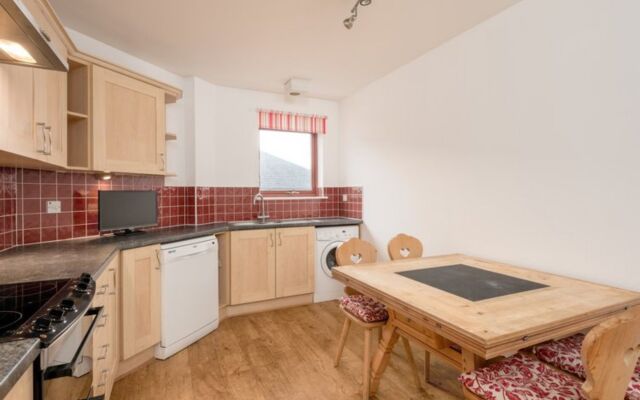 Spacious Flat In Stockbridge