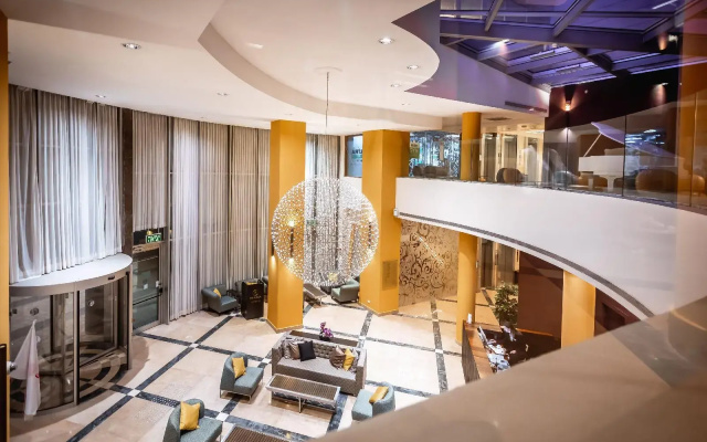 David's Harp Hotel and Suits