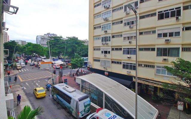 Studio Completo em Ipanema C063