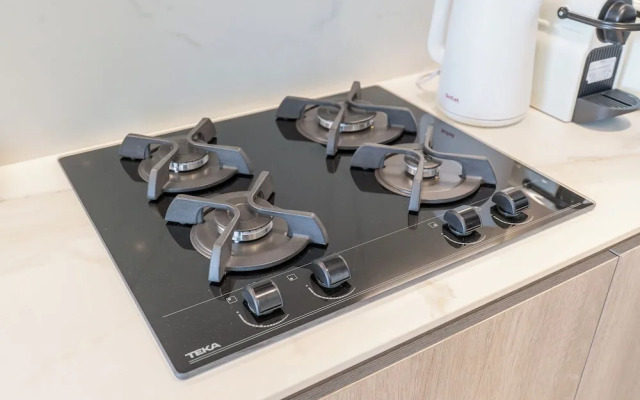 Luxury Stay At JVC with Pool & Gym