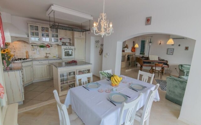 Villa Mario