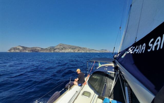 Captivating 2-bed Villa in Forio - Enjoy a Yacht