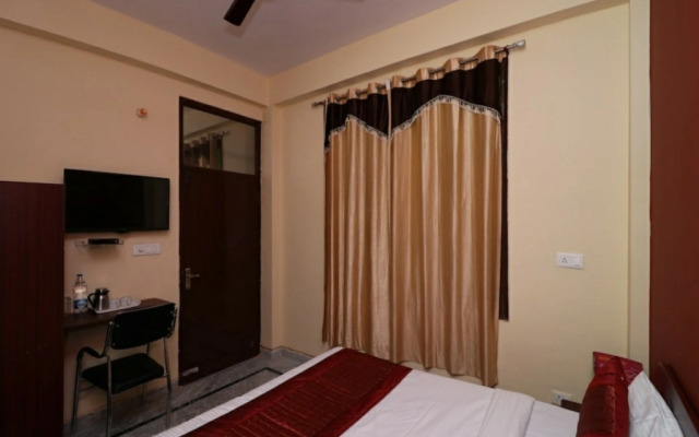 B-5 Kalish Park by OYO Rooms