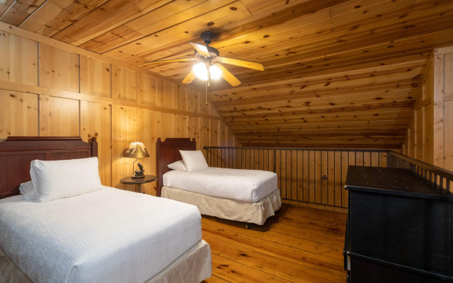 Festiva Cabins at Green Mountain
