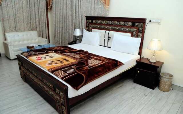 Hotel Aarsh Palace