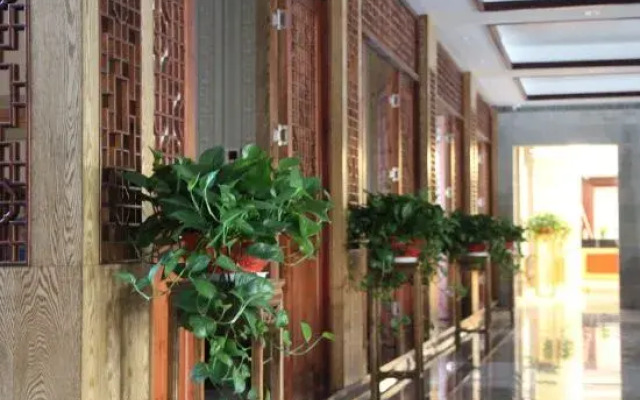 Yueliangwan Yinxiang Hotel