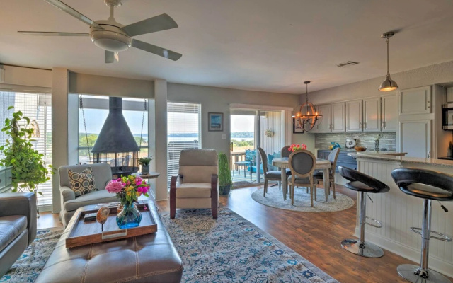 Waterfront Lake Travis Home w/ Pool Access!