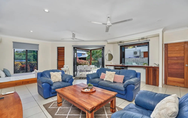 Beachcomber Holiday House