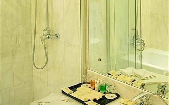 Tianbao Holiday Hotel