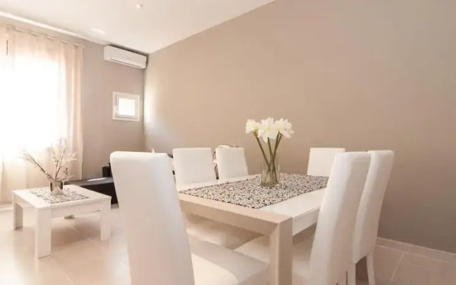 Bohemian Rhapsody 3 Bedrooms Gracia