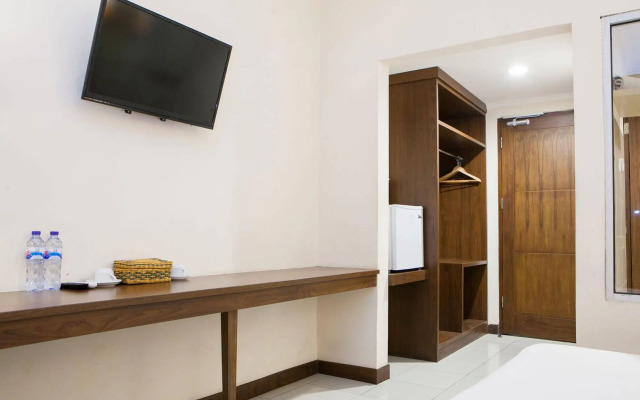 RedDoorz Plus @ Erlich Pasir Kaliki