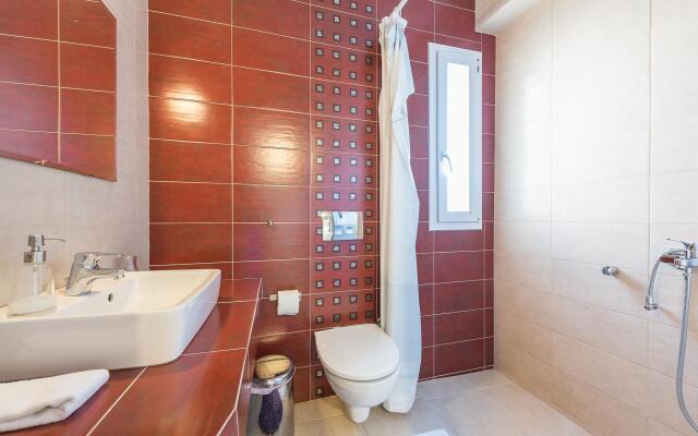 Luxury Home With Jacuzzi and Spectacular Sea Views for 8 Guests