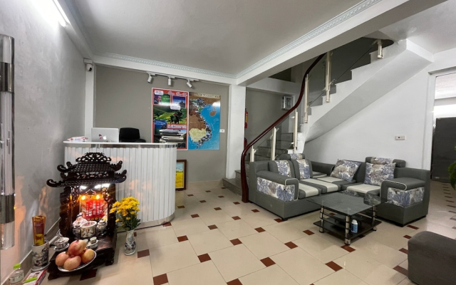 sword lake hostel