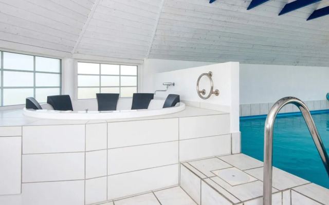 12 Person Holiday Home in Harboore-by Traum