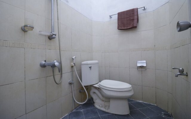 RedDoorz Plus near Undip Tembalang