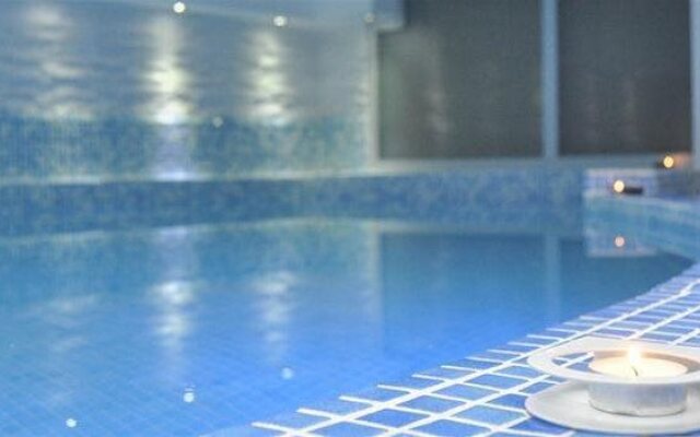 Lovcen House Hotel