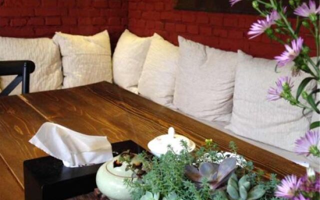 Wanruo Guli Qingquan Meisu Hotel