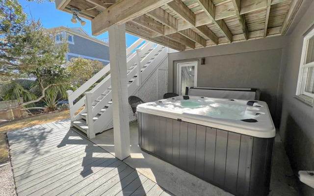 Family Tides by Sea Scape Properties