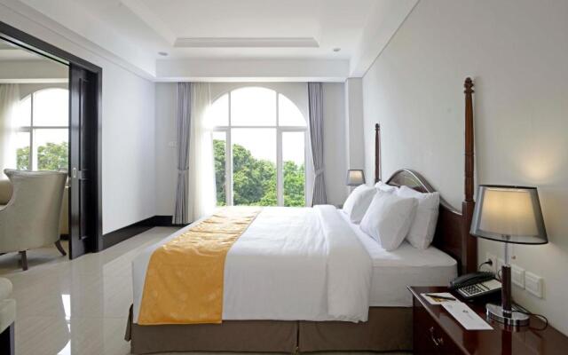 The Sahira Hotel Syariah