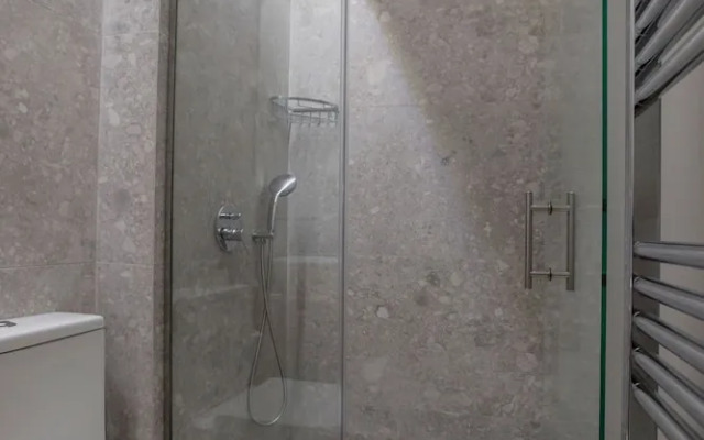 Nikis Suites Syntagma-Plaka 3 by GHH