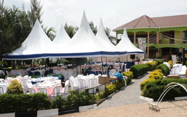 Georgina Gardens Hotel